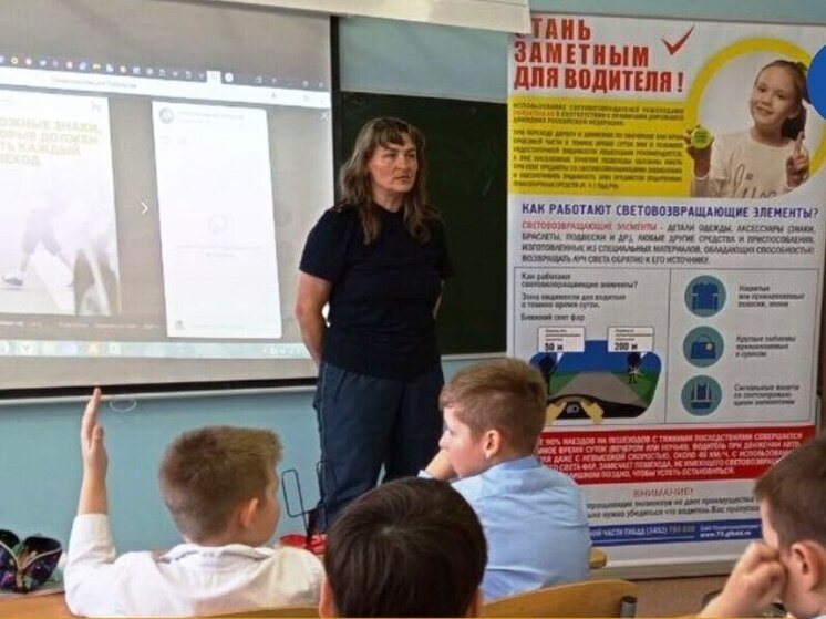 В Тобольске прошла акция «Засветись» для повышения безопасности пешеходов