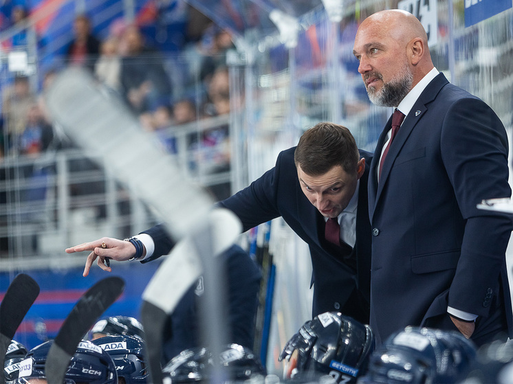 ХК «Лада» расторг контракты с тренерами Богдановским и Медведевым