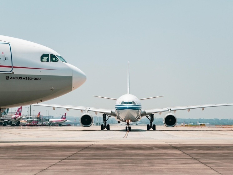 Самолет Калининград — Екатеринбург вынужденно сел в Кирове из-за смерти пассажира