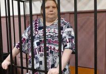 Владимирский областной суд отменил смягчение наказания для журналистки Александры Баязитовой, которая страдает рядом тяжёлых заболеваний