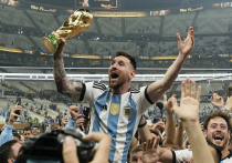 Супервезда мирового футбола, аргентинский нападающий Лионель Месси, который спустя почти два десятилетия своей профессиональной карьеры все еще стремится к международной славе, заявил, что надеется сыграть на чемпионате мира 2026 года по футболу, который пройдет в Северной Америке