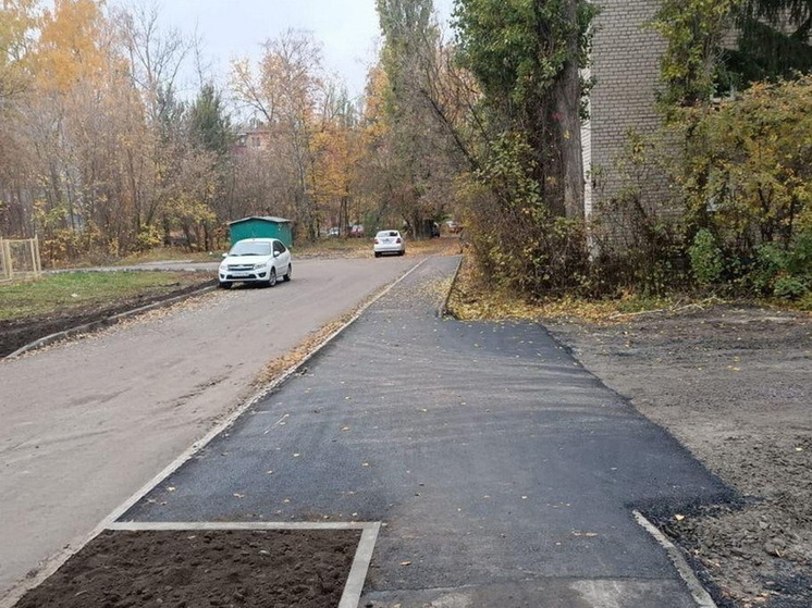В Курске отремонтировали тротуар на улице Социалистической