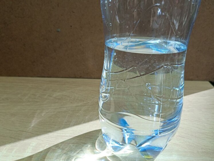 Более пяти тысяч литров воды доставил Народный фронт в Антрацит