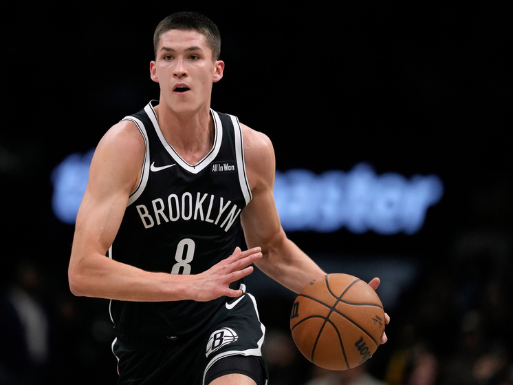 Егор Дёмин столкнулся с трудностями на старте карьеры в Национальной баскетбольной ассоциации (НБА). «Бруклин Нетс», за который он выступает, проиграл все четыре сыгранных матча со старта сезона. В последней встрече россиянин отсутствовал на площадке, а в предыдущих трёх – ни разу не выходил в стартовой пятёрке и пока не закрепил за собой определённое амплуа. Но разве бывает так, что приезжаешь в лучшую лигу мира, и всё сразу идёт как по маслу?