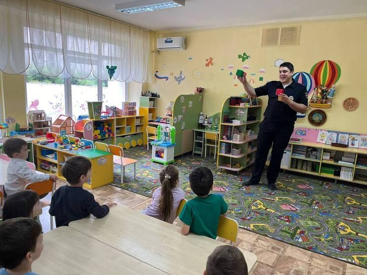 Как в Сочи школьников учат правилам дорожного движения