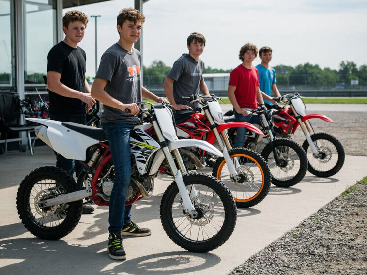 В Ярославской областной Думе приняли законопроект о запрете продажи ГСМ малолеткам