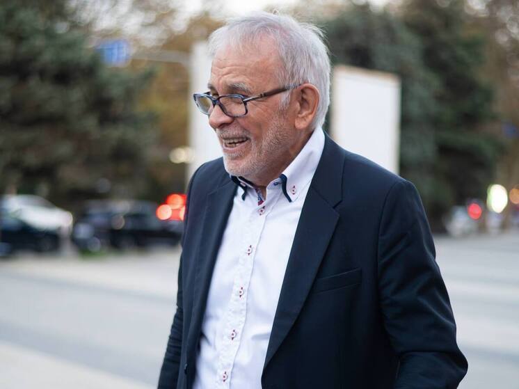 Путин поздравил президента «Динамо» Махачкала Гаджи Гаджиева с юбилеем