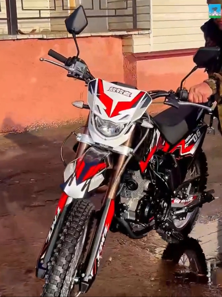 Администрация Орла передала мотоцикл для бойцов СВО