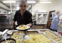 Организовать школьное питание, к которому сегодня множество вопросов со всех сторон, предложили в формате шведского стола, точно «все включено» в курортном отеле