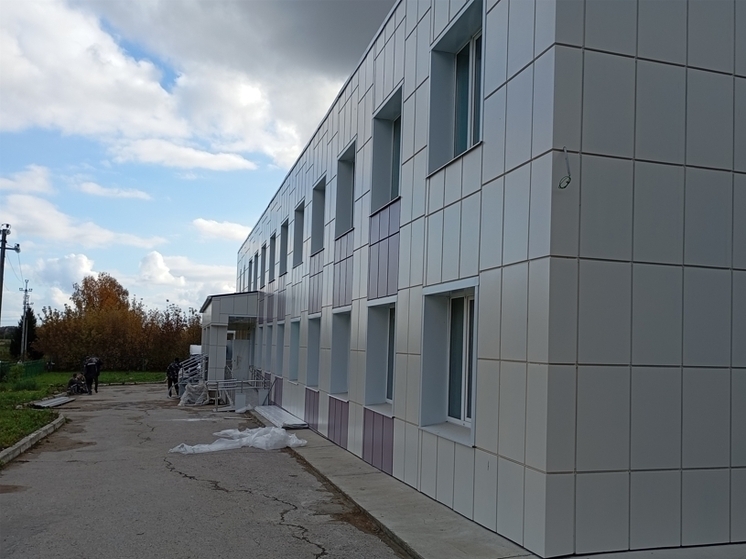 В Аликовской больнице идет капитальный ремонт поликлиники