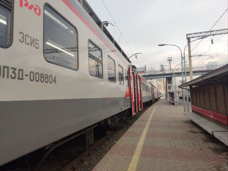 Проводница поезда «Барнаул-Рубцовск» помогла женщине, у которой начались роды