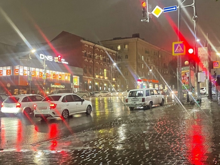 О тумане и дождях на дорогах предупредили автомобилистов Ростовской области