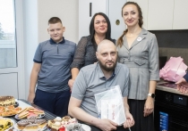 В Орле ветерану специальной военной операции филиал фонда &laquo;Защитники Отечества&raquo; передал&nbsp;ключи от автомобиля с ручным управлением