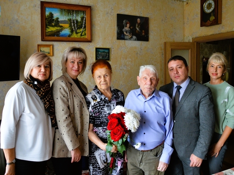 Орловскому ветерану Николаю Орлову исполнилось 98 лет
