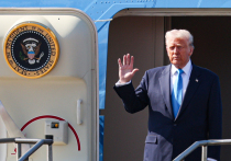 Дональд Трамп приземлился в Южной Корее в среду, чтобы встретиться с сеульским президентом Ли Чжэ Меном, однако переговоры по торговой сделке между двумя странами на сумму 350 миллиардов долларов зашли в тупик, что грозит омрачить это событие