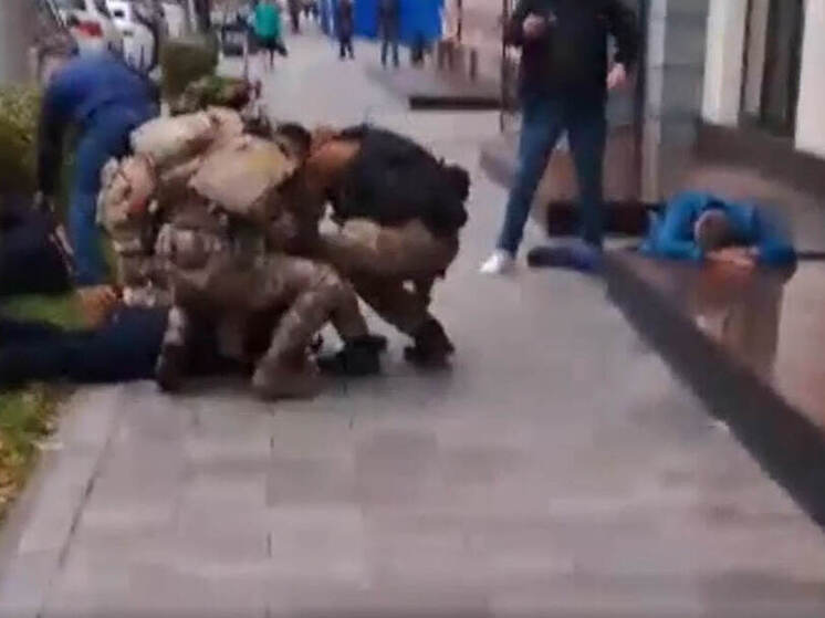 Полиция Петербурга задержала снабжающего наркосеть ростовского аптекаря