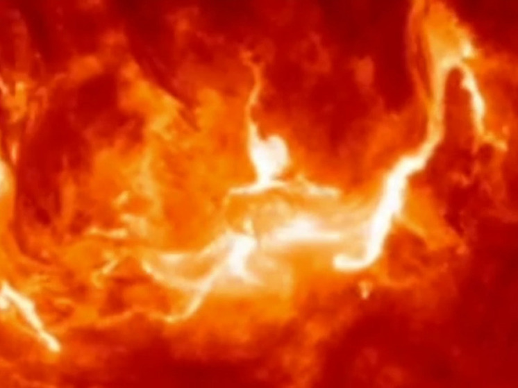 В Симферополе загорелась емкость с горючим в результате попадания дрона