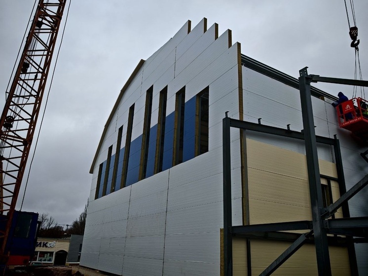 Строительство здания нового модульного бассейна в Костроме подходит к концу