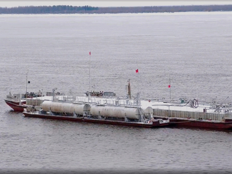 В 28 отдаленных населенных пунктов ЯНАО завезли топливо