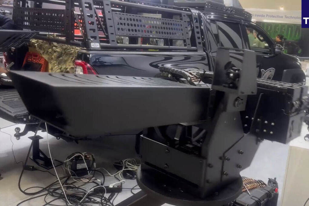 Новую турель с ИИ для борьбы с дронами испытают на СВО, заявил Осломенко