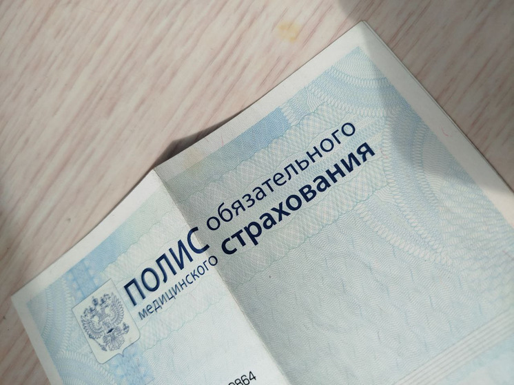 К полицейским обратился молодой житель Барнаула, сообщив, что был обманут мошенниками. Из-за их схемы парень лишился более чем миллиона рублей.