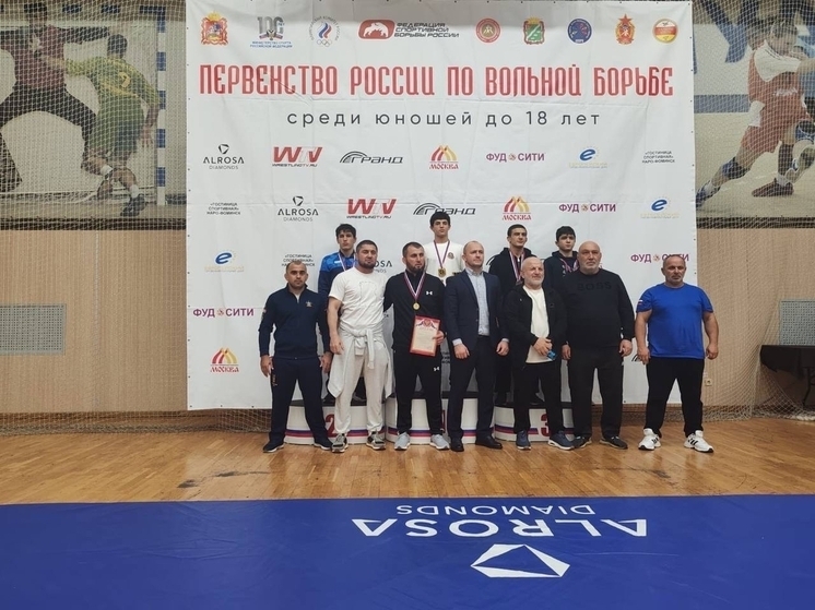Кубанские борцы забрали пьедесталы всероссийских соревнований
