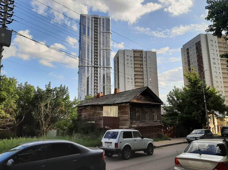 В Саратове платные парковки принесли в бюджет 2,2 млн рублей