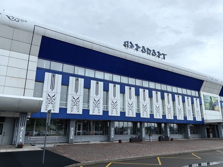 Директор аэровокзала Хакасии получил условный срок за крупные взятки