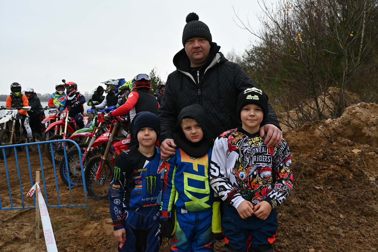 В Серпухове закрыли сезон пляжного мотокросса