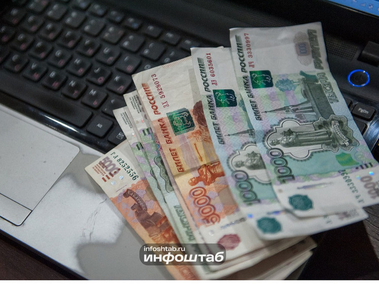 Юных астраханцев запугивают мошенники с Украины