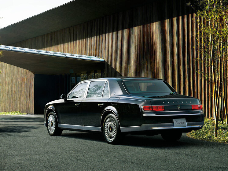 Феникс возрождается: Toyota делает бренд авто Century символом мира и мастерства