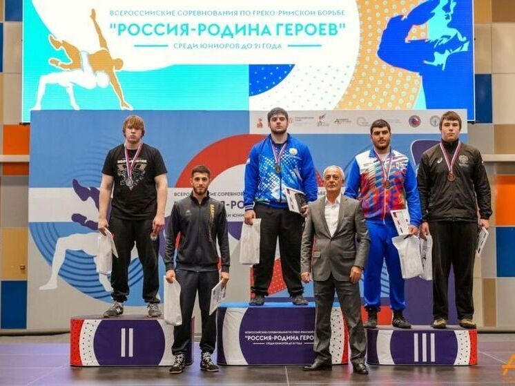 На всероссийском турнире борцы из Башкирии завоевали две медали