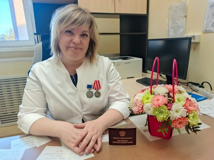 Медсестра из Челябинска получила звание ветерана за помощь детям на СВО