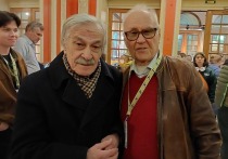 Знаменитый оператор Юрий Клименко получил награду за вклад в мировое киноискусство на 35-м Международном кинофестивале «Послание к человеку» в Санкт-Петербурге