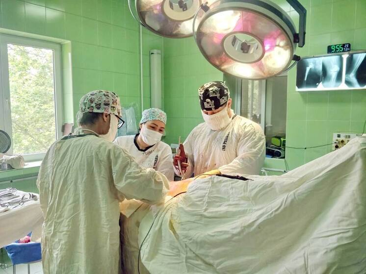 Туапсинские врачи помогли 85-летней пациентке вновь встать на ноги