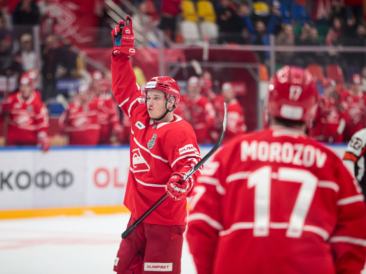 Ружичка вырвал для «Спартака» победу в дерби с ЦСКА, Радулов спас «Локомотив» от фиаско