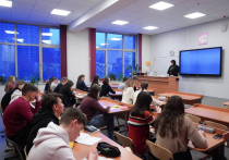 Уполномоченный по правам ребенка Свердловской области Татьяна Титова предложила ввести запрет на прикосновения учителей к школьникам