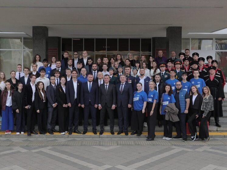 Молодогвардейцы встретились с делегацией Луганской народной республики