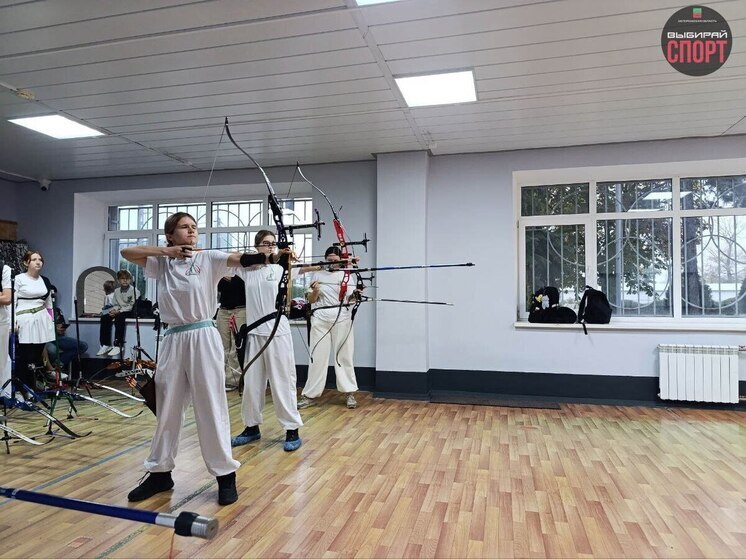 Юные запорожские лучники показали выдающиеся результаты на соревнованиях в Таганроге