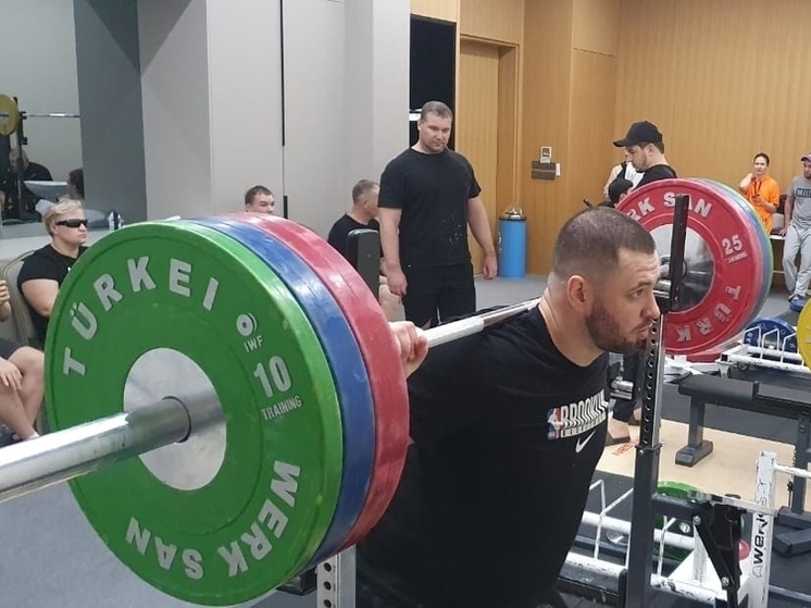 Тамбовский штангист Антон Горбунов борется за звание сильнейшего на планете