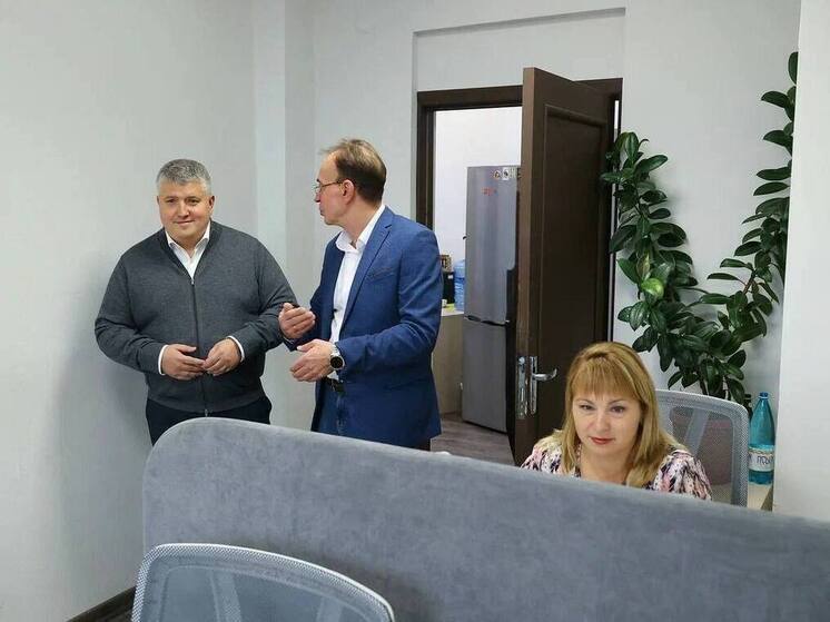 Александр Дронов поздравил ЦУР Новгородской области с пятилетием