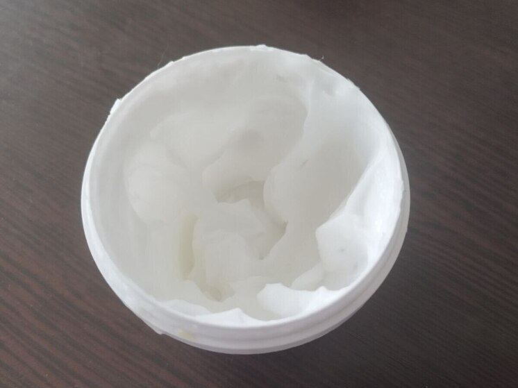 Сегодня очень сложно купить косметику