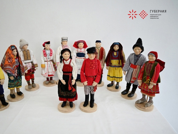 В Кондратово проходит выставка кукол в костюмах народов Прикамья