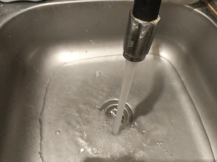 Жители Читы остались без холодной воды из-за аварии на сетях