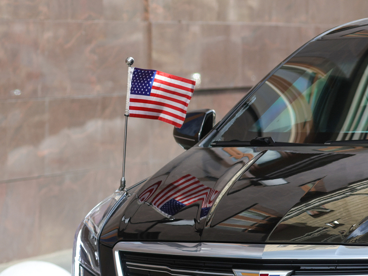 Выдвиженец Трампа отказался от должности из-за связей с РФ