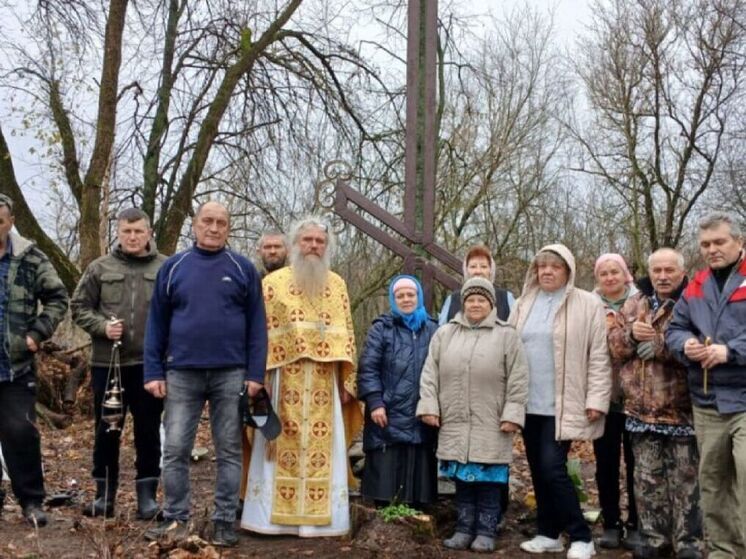 Под Орлом на месте несохранившегося храма установили поклонный крест