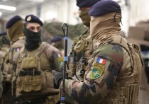 Франция готова отправить две тысячи военных на Украину