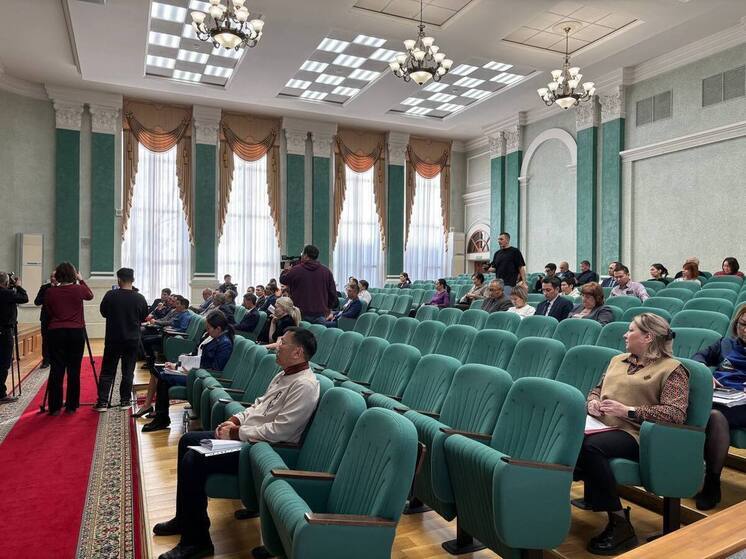 Доходы растут, дефицита нет: в Улан-Удэ приняли бюджет на 2026 год в первом чтении