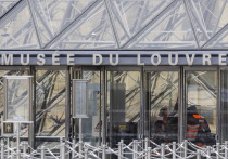 Подозреваемые в громком ограблении Лувра "частично признают" свою роль в краже драгоценностей