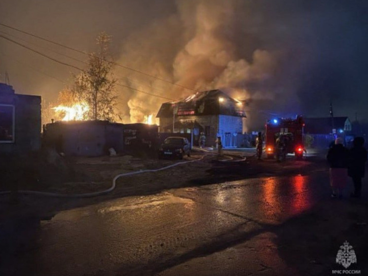 В Сургуте при пожаре в дачном доме погиб человек